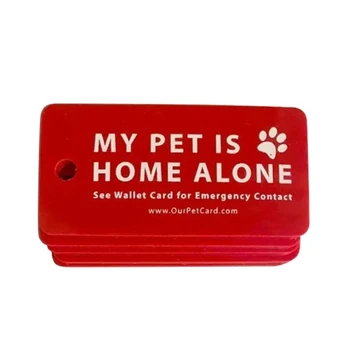 Куче Котка у дома е едно, карта за спешни сигнали и ключодържател с карта спешно повикване за контакт, совалка за спешни контакт с домашни животни