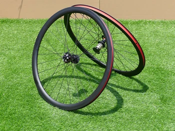 Дължината на двойката Clincher 38mm Full Carbon 700C Road Cyclocross Bike Дължината на Пара за дисковата Спирачка Чрез Ос Отпред 110*12 мм и отзад 148*12 мм