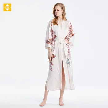 Годишният нов халат за баня-кимоно от плат комфорт и ежедневни домашни дрехи Директни продажби с фабрика Смесена партида от 100% Коприна тутового цвят